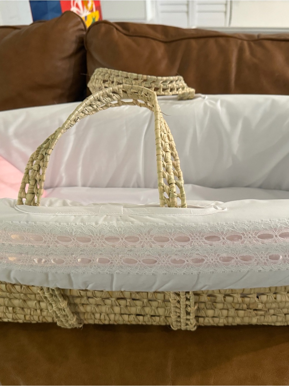 White Quilted Moses Basket with Woven Handles NWOT - Picture 4 of 10